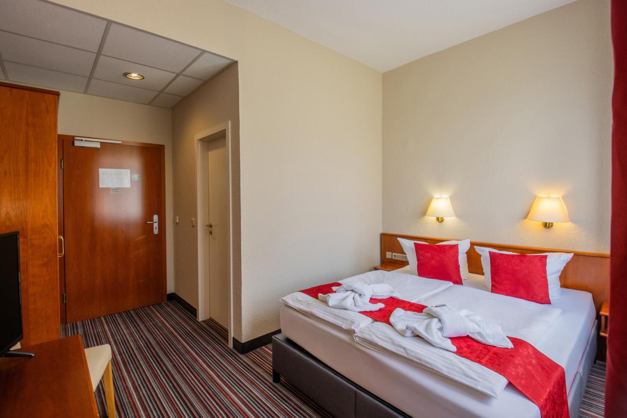 Seehotel Brandenburg An Der Havel Brielow Ngoại thất bức ảnh