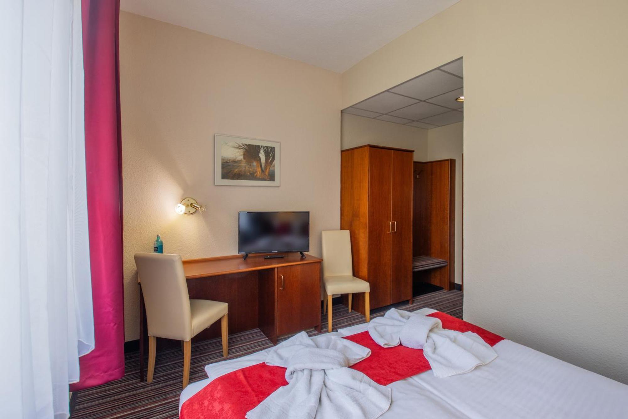 Seehotel Brandenburg An Der Havel Brielow Ngoại thất bức ảnh